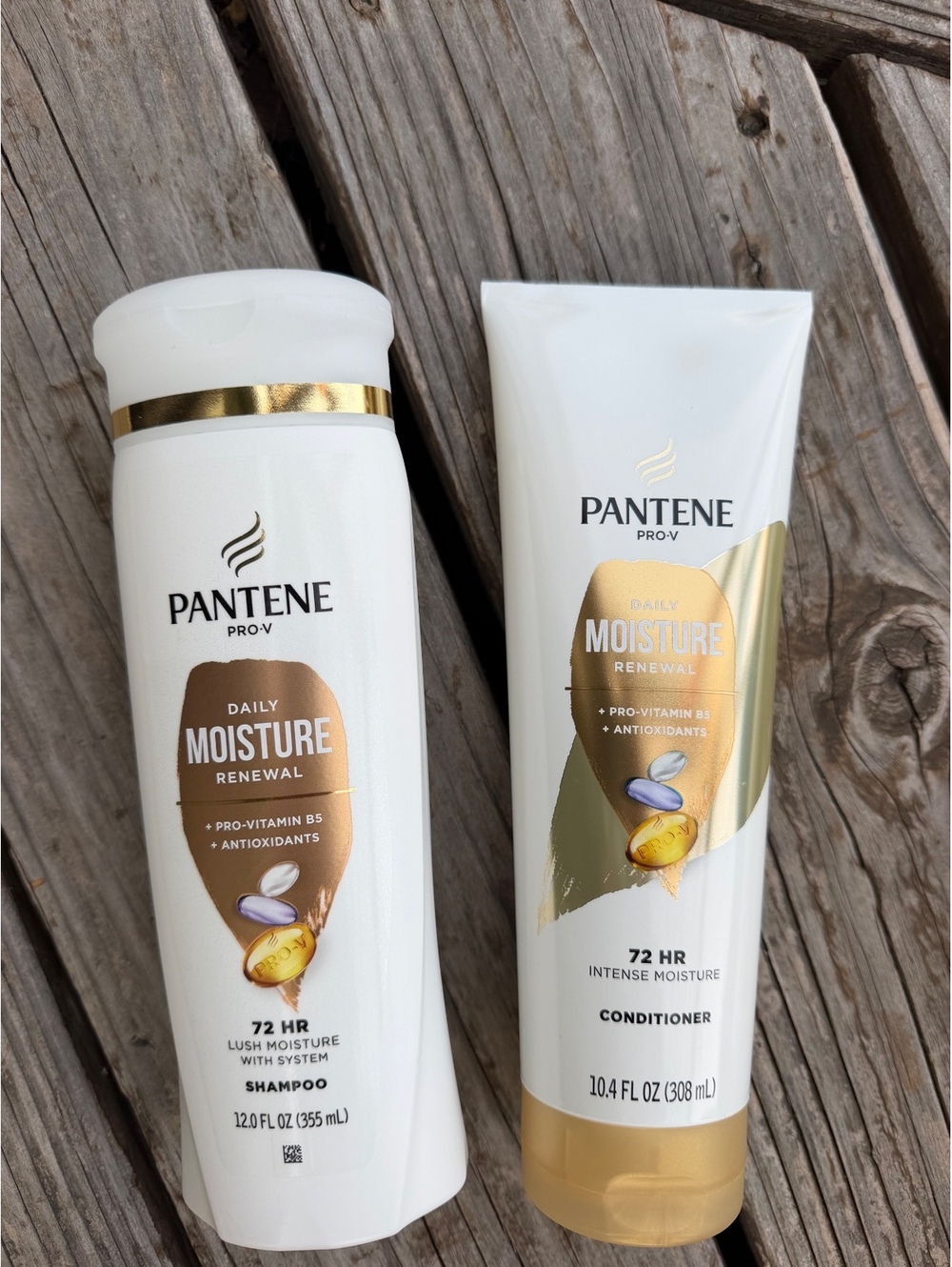 Pantene Pro-V Daily Moisture Renewal Shampoo & Conditioner Set